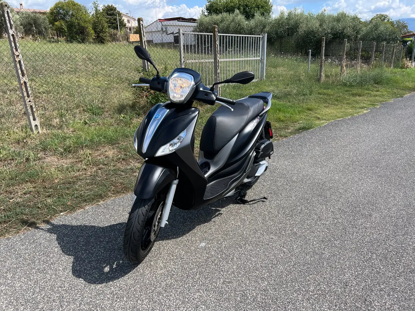 Piaggio Medley 150 Schwarz - 2