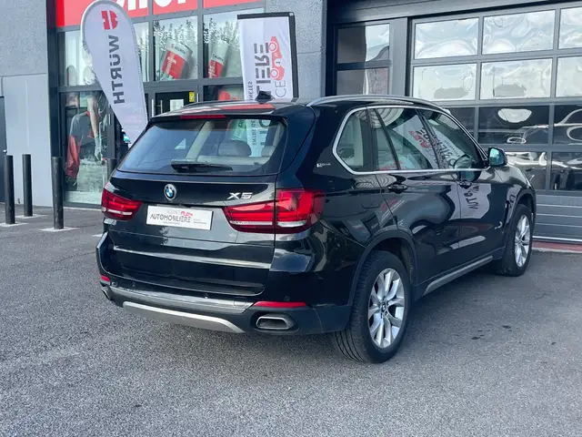 BMW X5 view 4