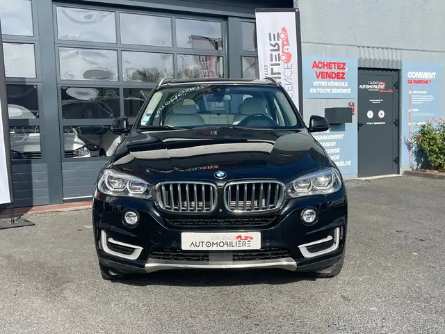BMW X5 view 3