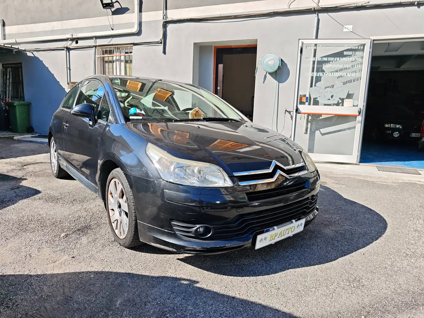 Citroen C4 C4  Coupe 1.6 hdi 16v  110cv Zwart - 1