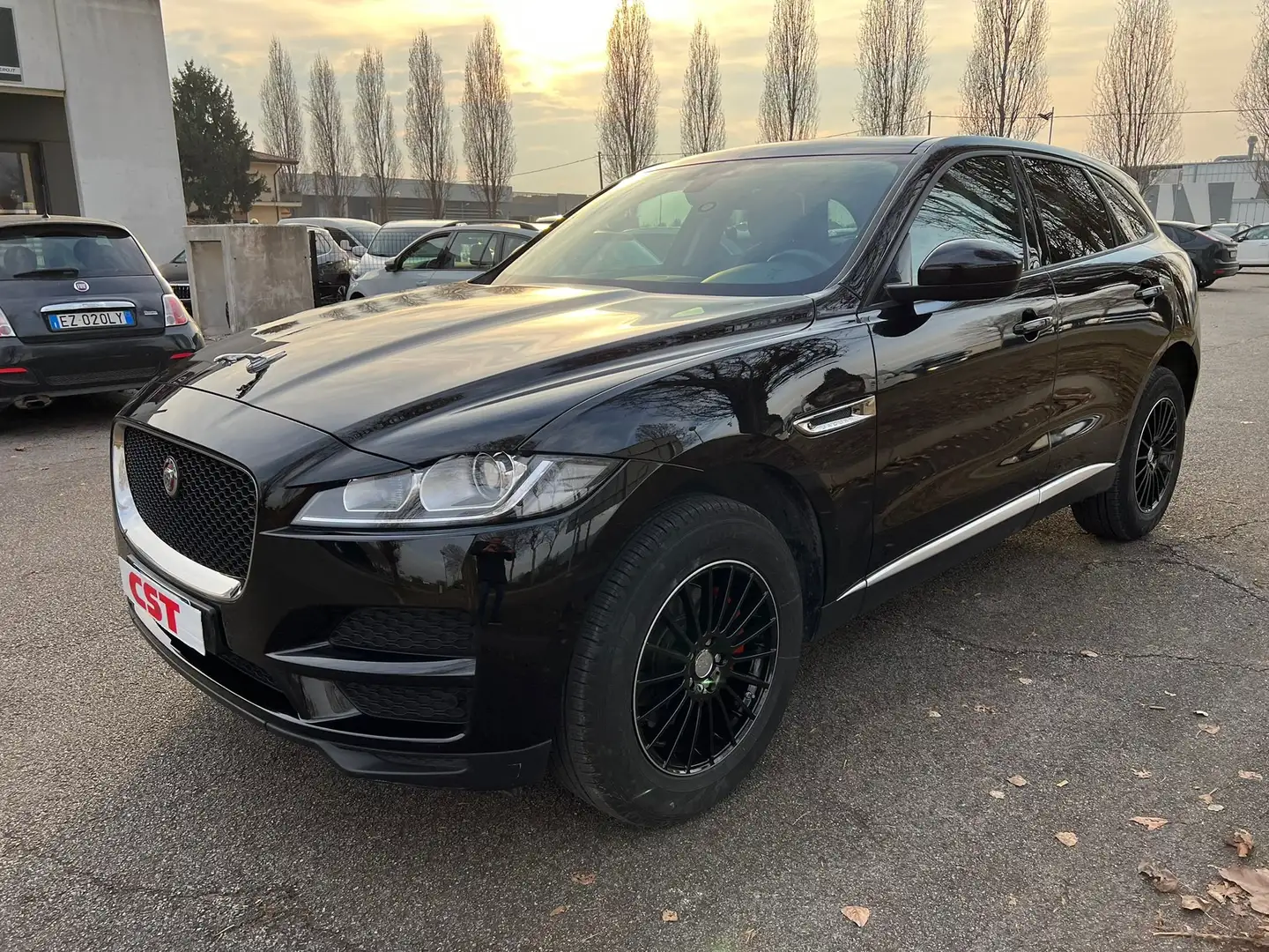 Jaguar F-Pace F-Pace 2015 2.0d i4 Prestige 163cv my18 Nero - 2