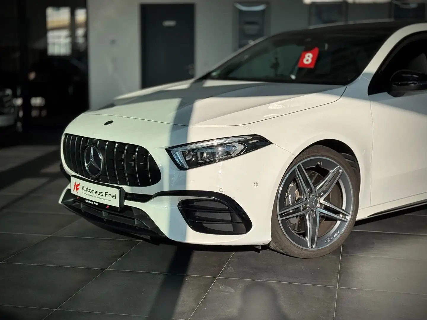 Mercedes-Benz A 45 AMG 4Matic+ Pano*Kamera*Sitzlüftung*Keyless Weiß - 1