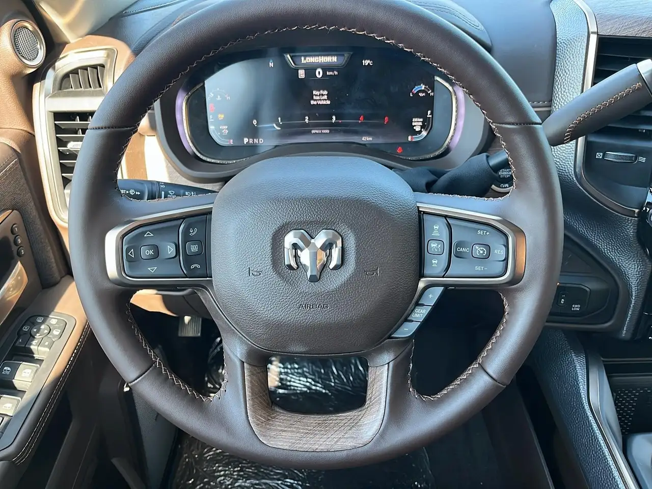 RAM 3500 снимка RAM 3500