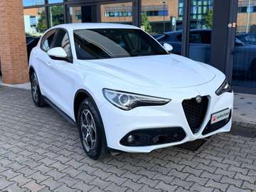 Stelvio MY22 2.2 t Super Q4 190cv auto