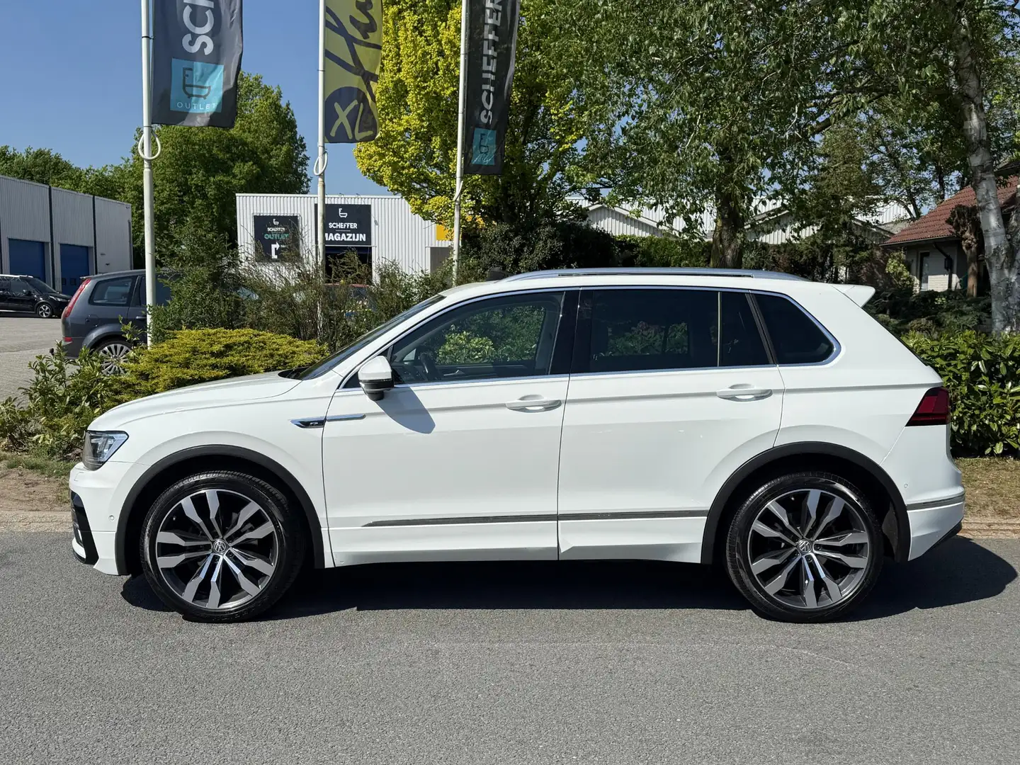 Volkswagen Tiguan 1.4 TSI 150PK DSG 4Motion R-Line•Pano•Trekhaak Weiß - 2