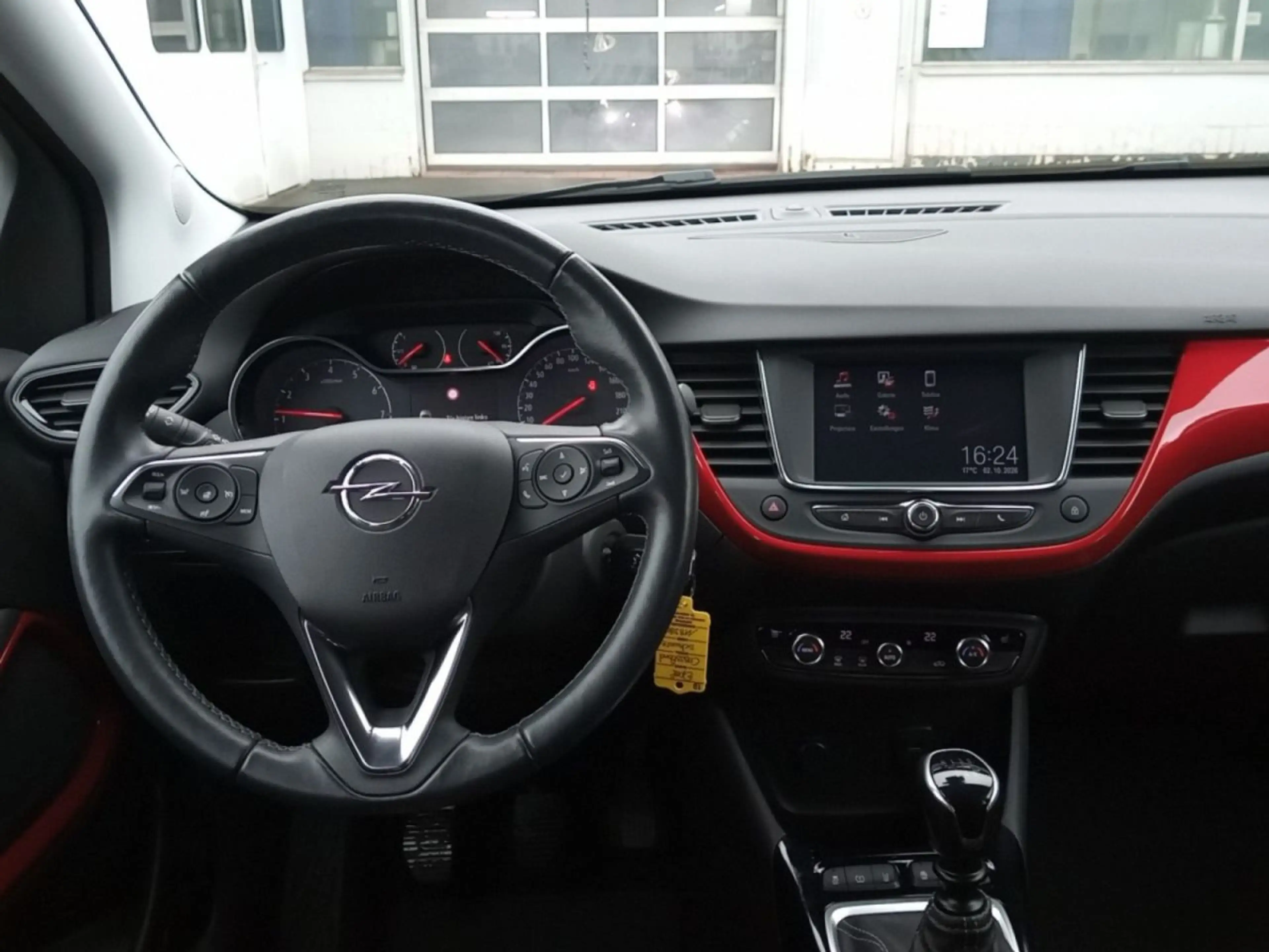 Opel Crossland 1,2 GS — photo 11