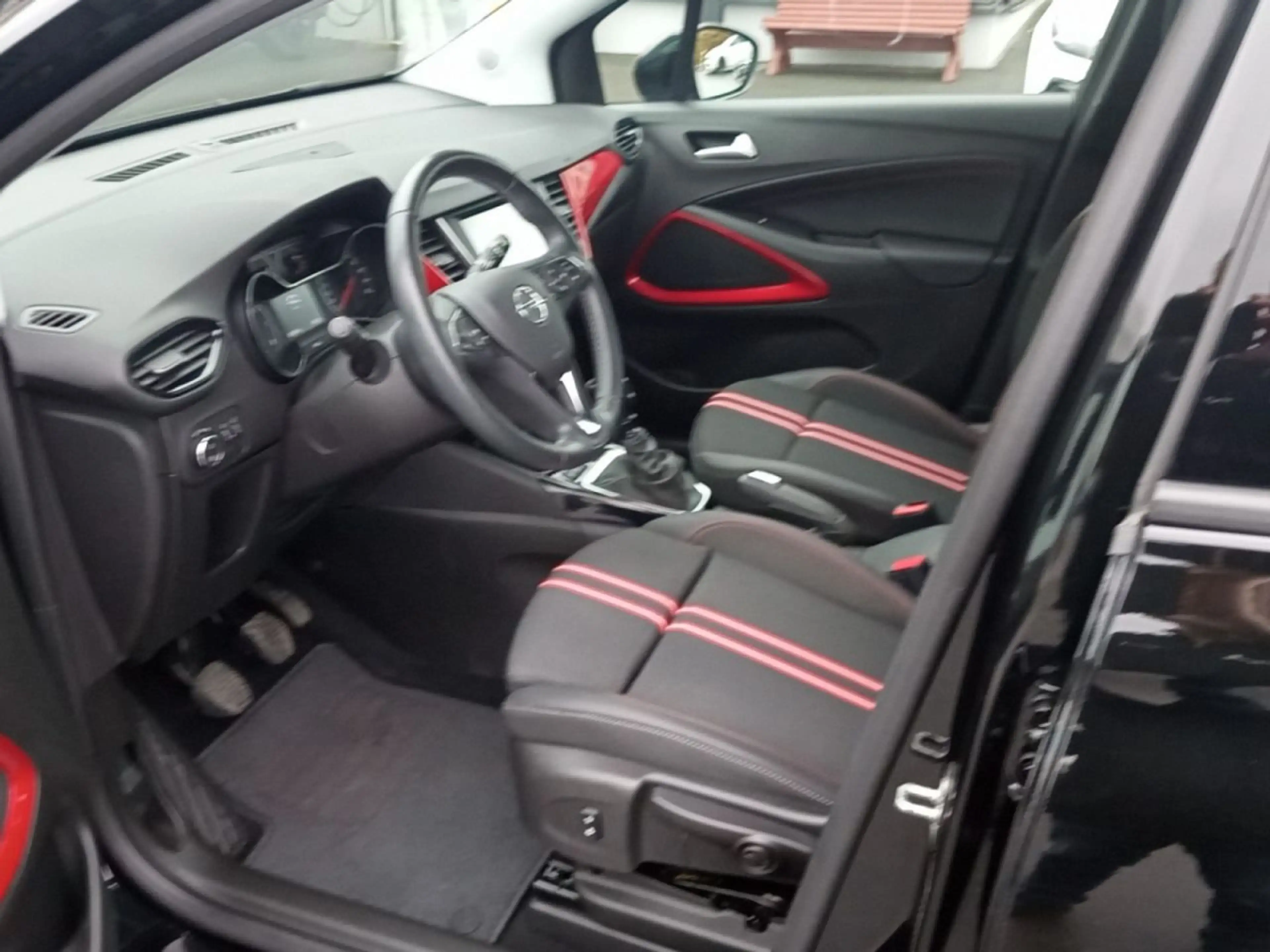 Opel Crossland 1,2 GS — photo 9