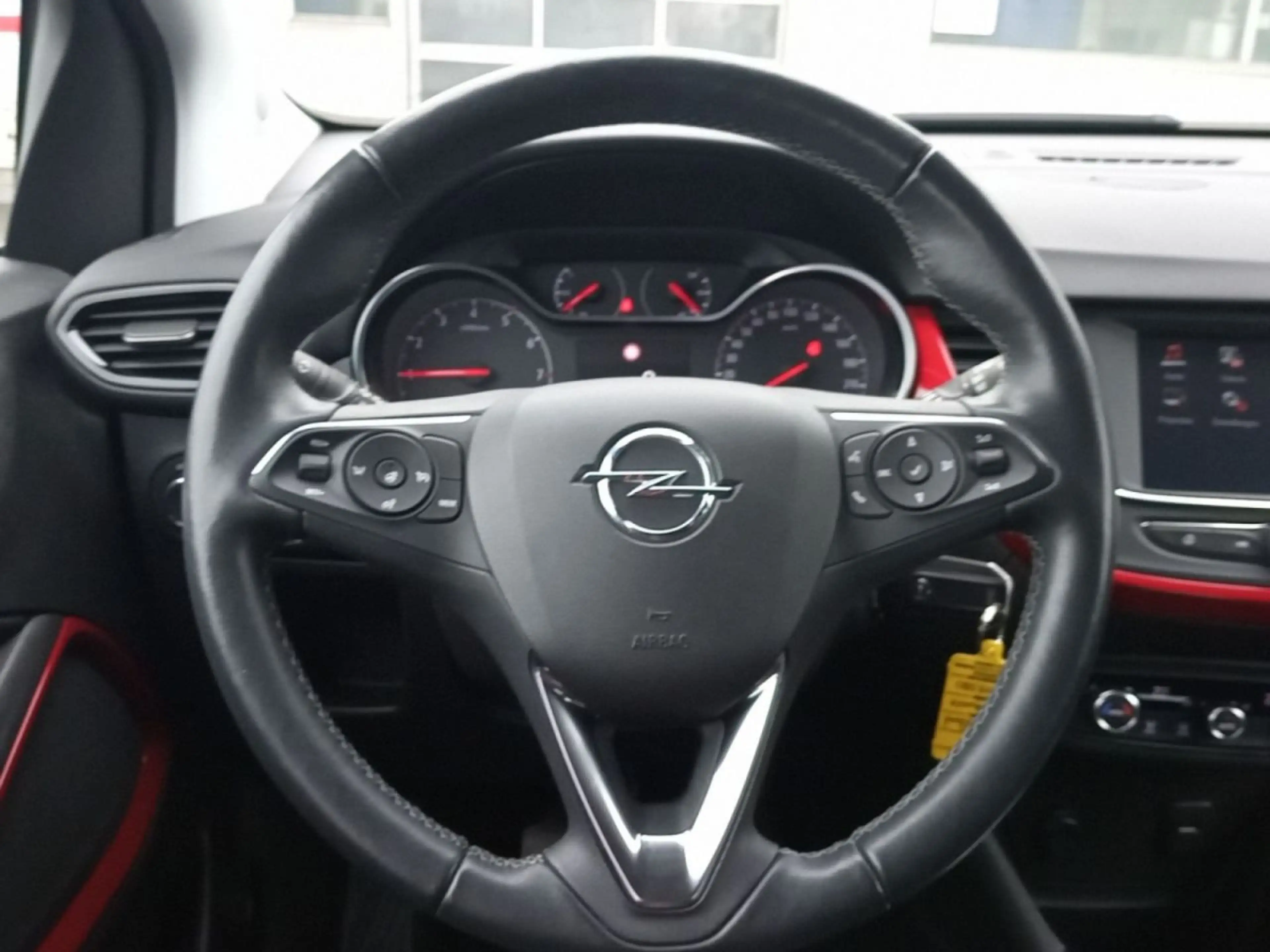Opel Crossland 1,2 GS — photo 12