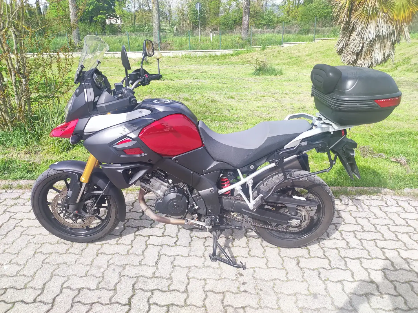 Suzuki V-Strom 1000 ABS paramani cavalletto centrale Rosso - 2