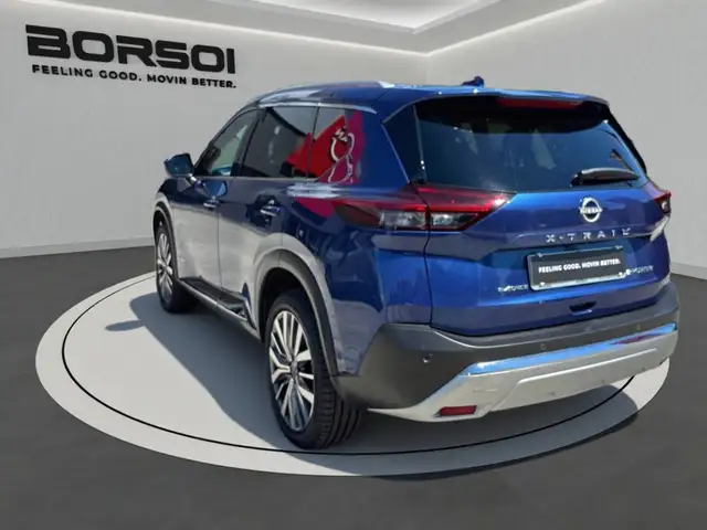 Nissan X-Trail view 3