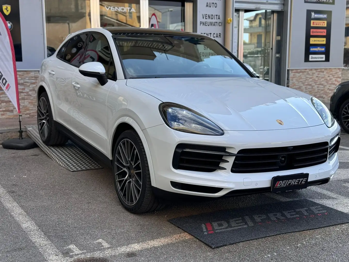 Porsche Cayenne Coupe 3.0 tetto full optional Bianco - 2