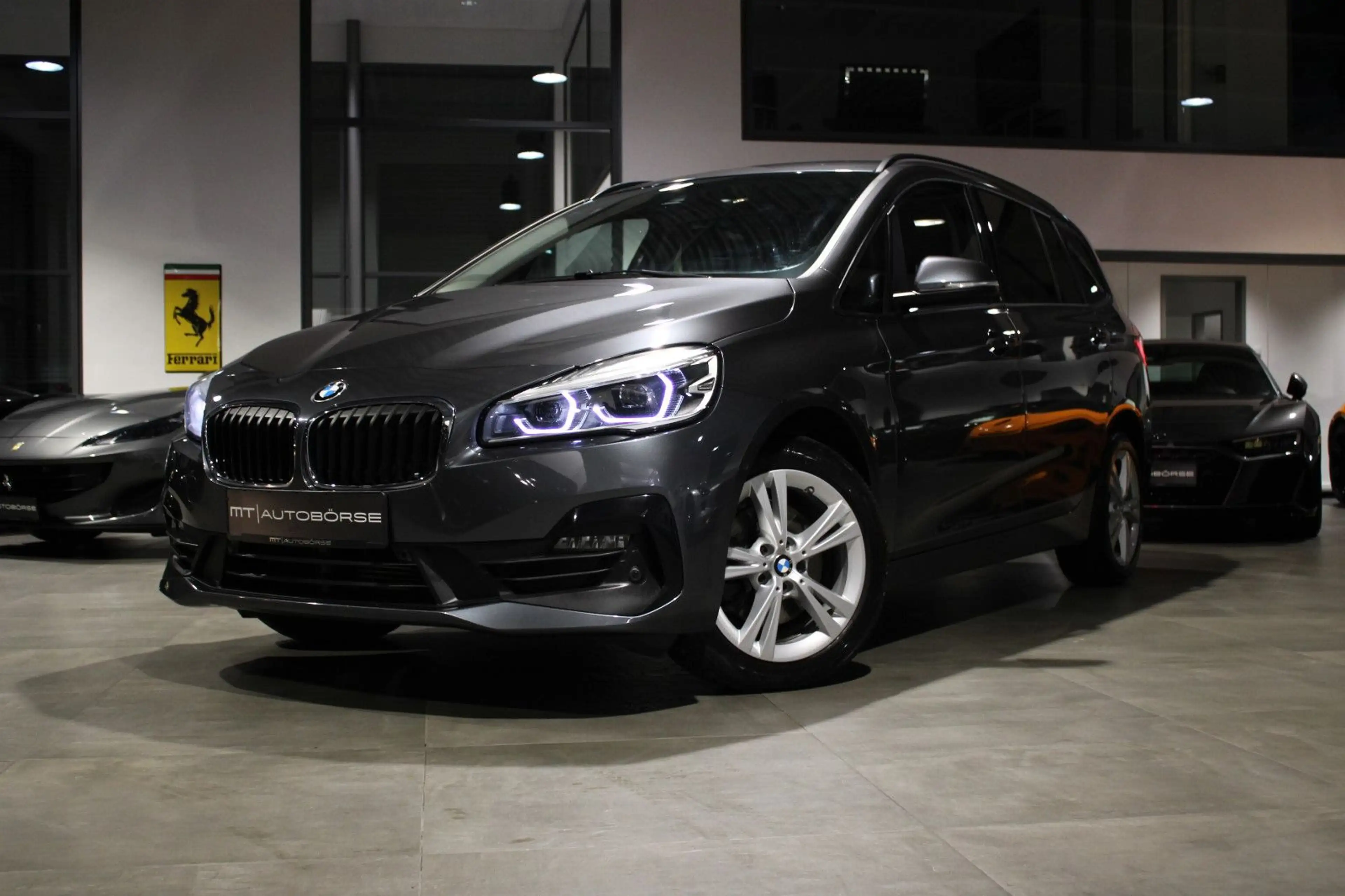 BMW 218 218 GRAN TOURER AUTOMATIK/LED`S/7-SITZER/17" — photo 2