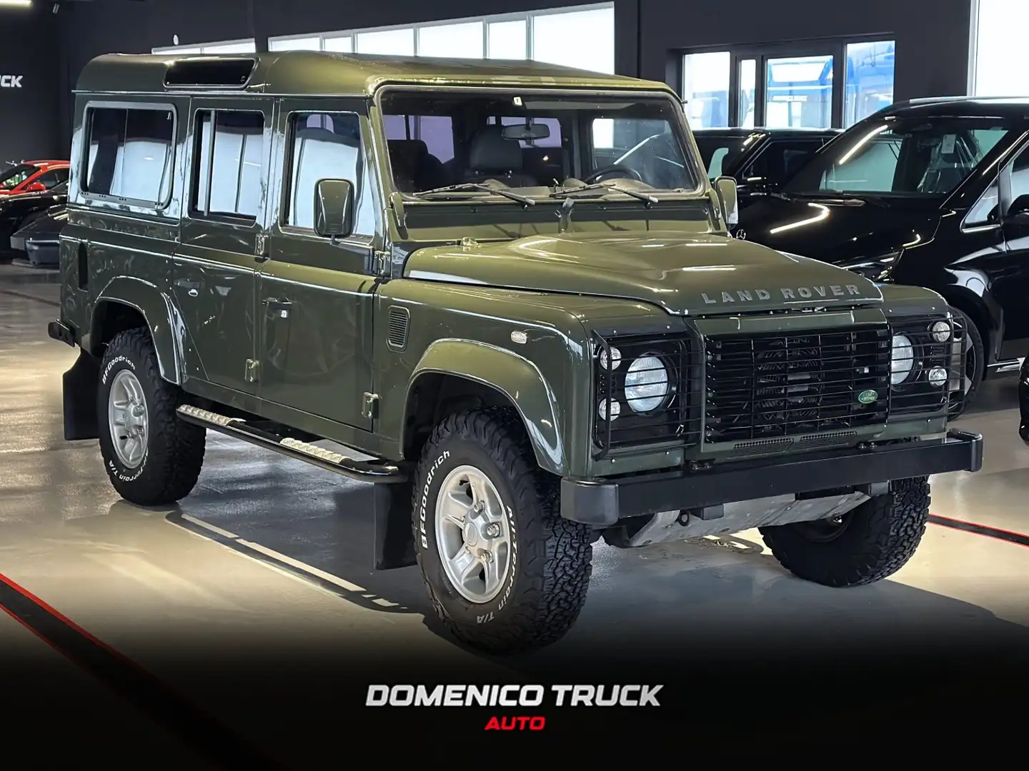Land Rover Defender Defender VI 2007 110/130 110 2.4 td S Hard Top Grün - 1