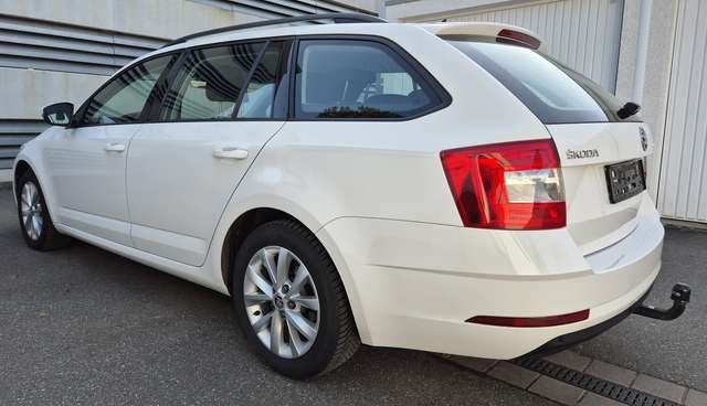 Imagine Skoda Octavia Combi 2.0 TDI DSG Ambition