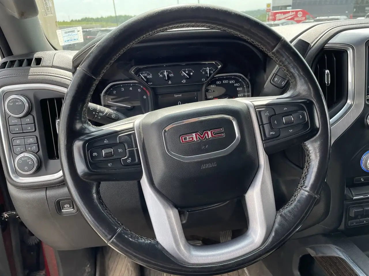 GMC Sierra 1500 fotografie GMC Sierra 1500