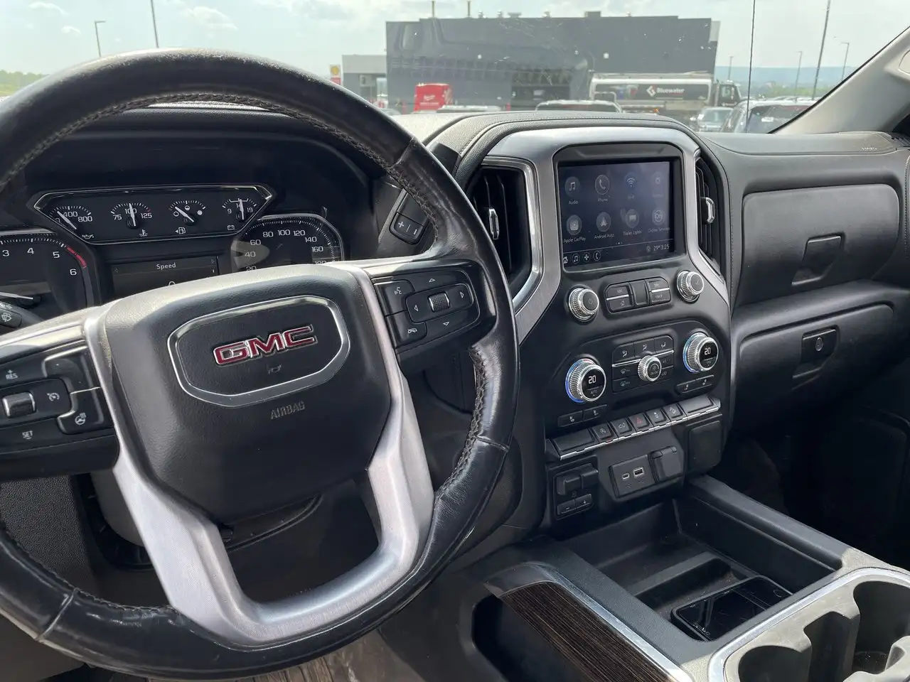 GMC Sierra 1500 fotografie GMC Sierra 1500