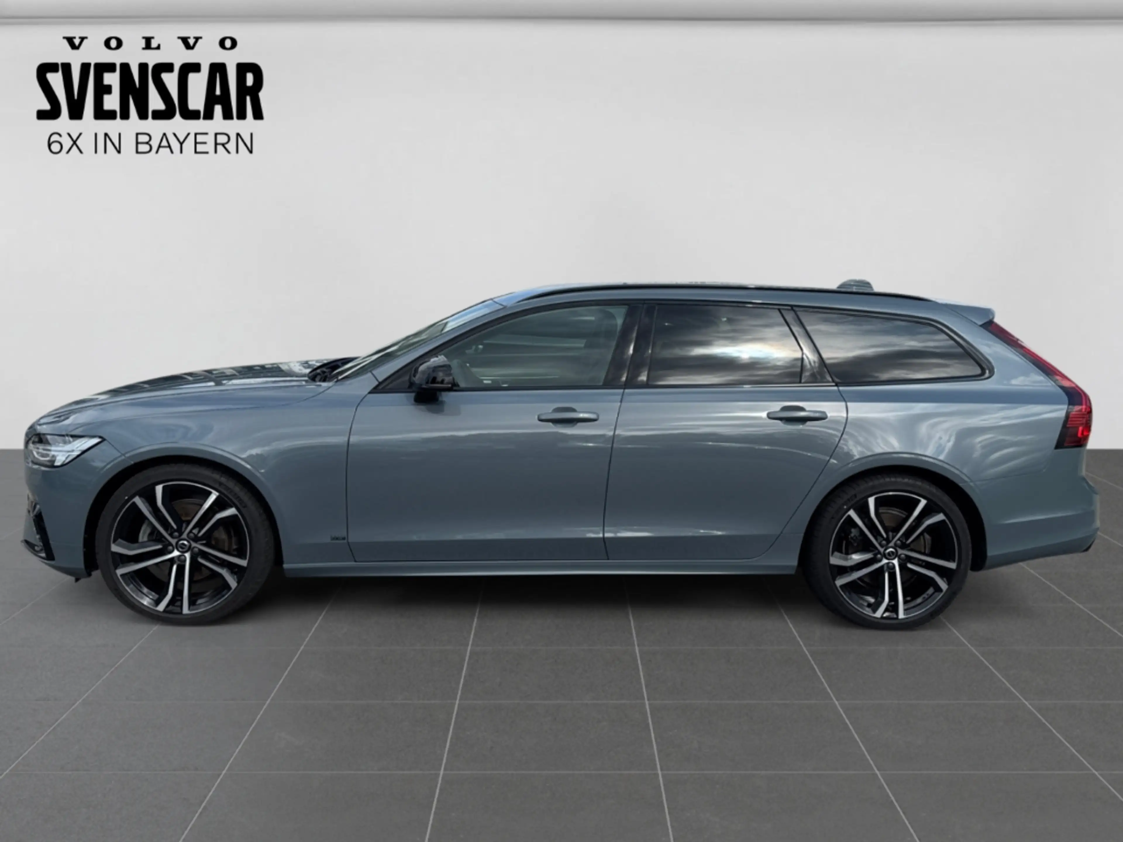 Volvo V90 B4 Plus Dark Harman&Kardon Navi Leder Digitales Co — photo 2