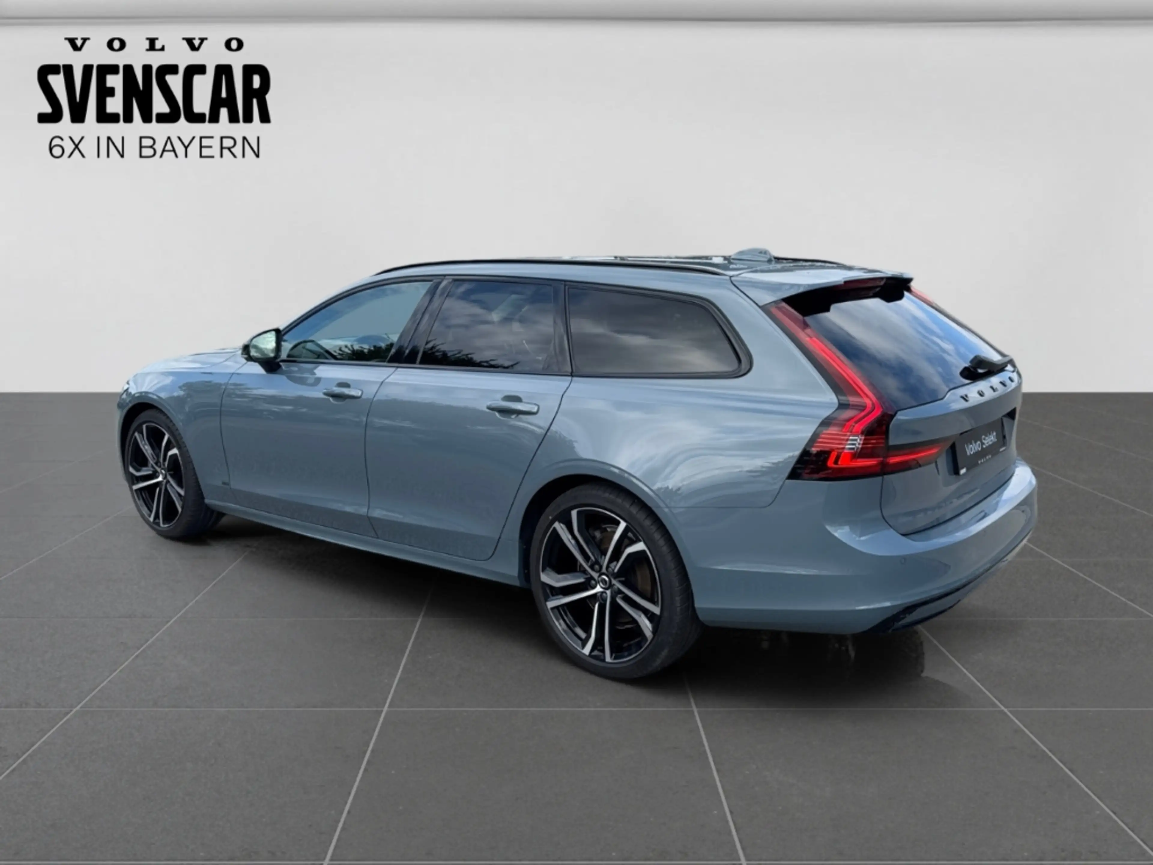 Volvo V90 B4 Plus Dark Harman&Kardon Navi Leder Digitales Co — photo 3