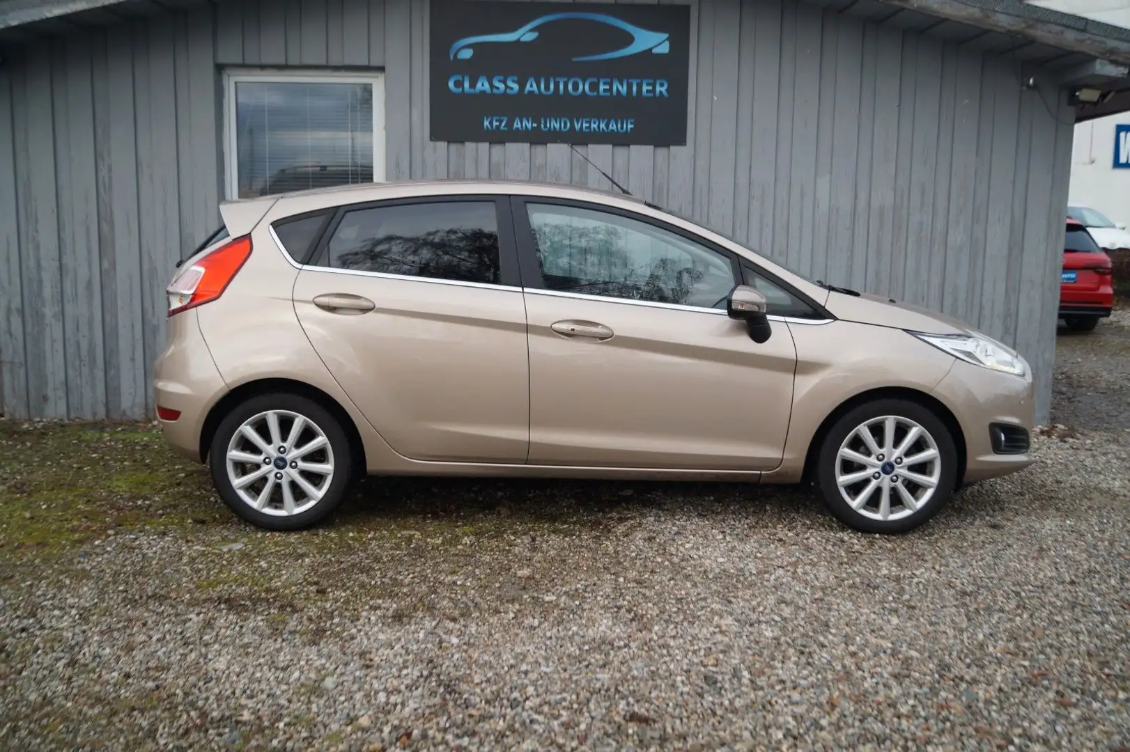 Ford Fiesta Titanium 1.5 TDCI|Klima|PDC v+h.|Euro 6| Beige - 2