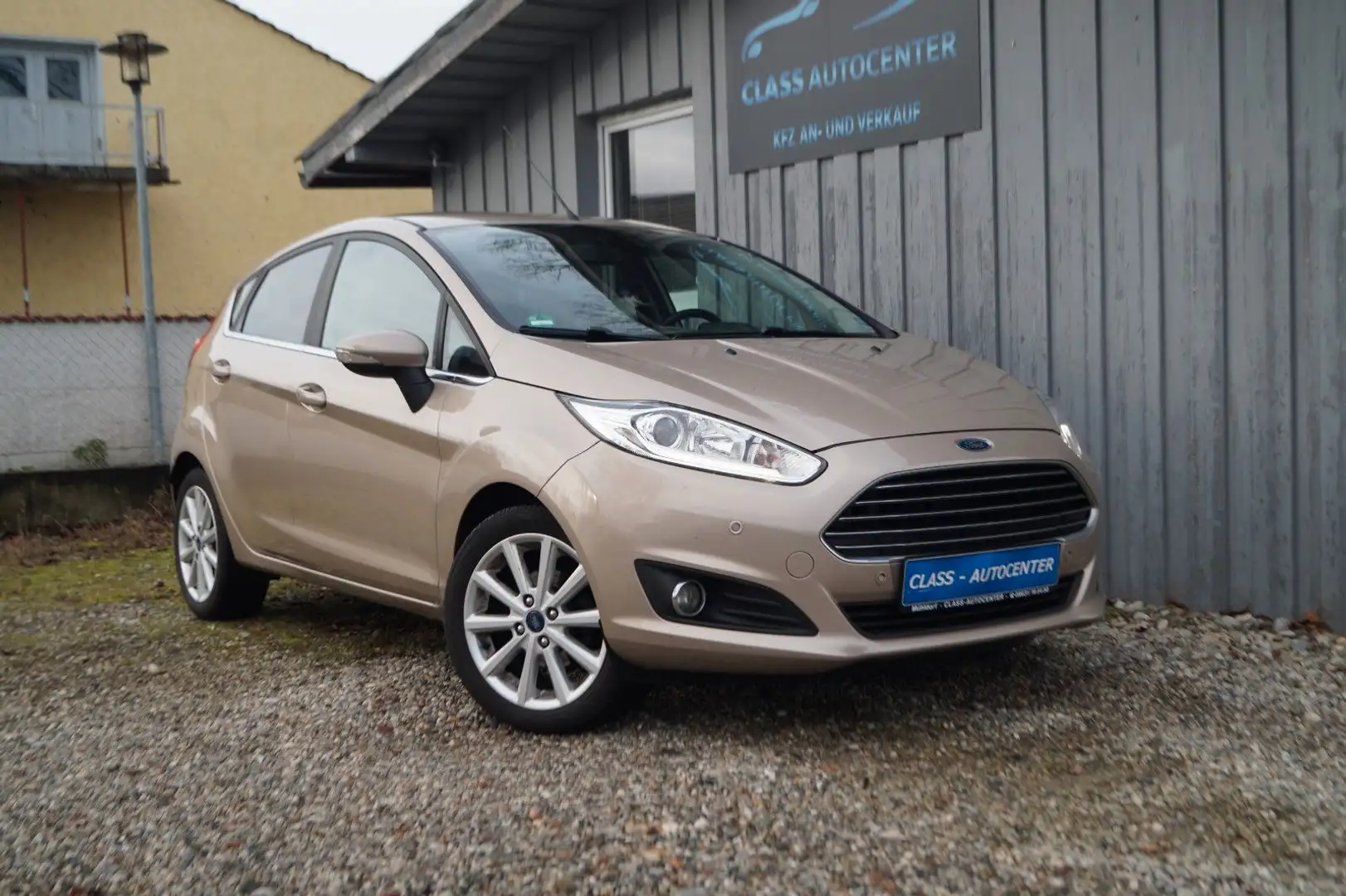 Ford Fiesta Titanium 1.5 TDCI|Klima|PDC v+h.|Euro 6| Beige - 1