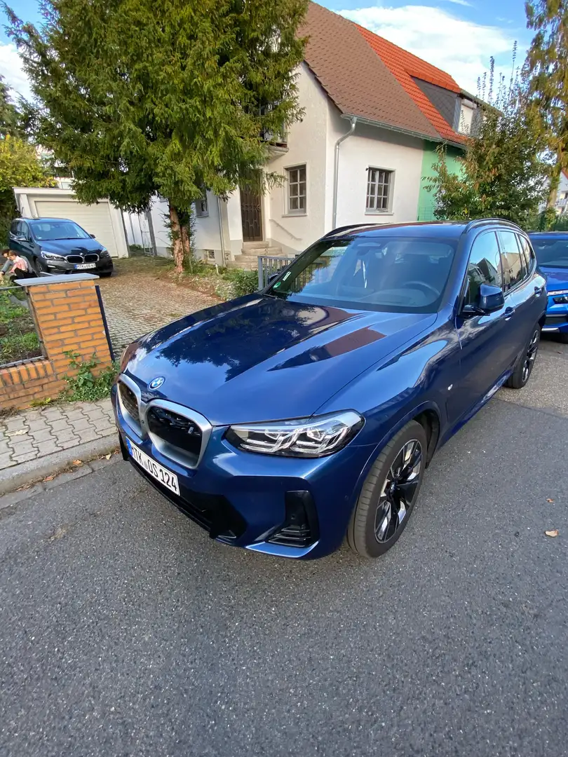 BMW iX3 Impressive - 1
