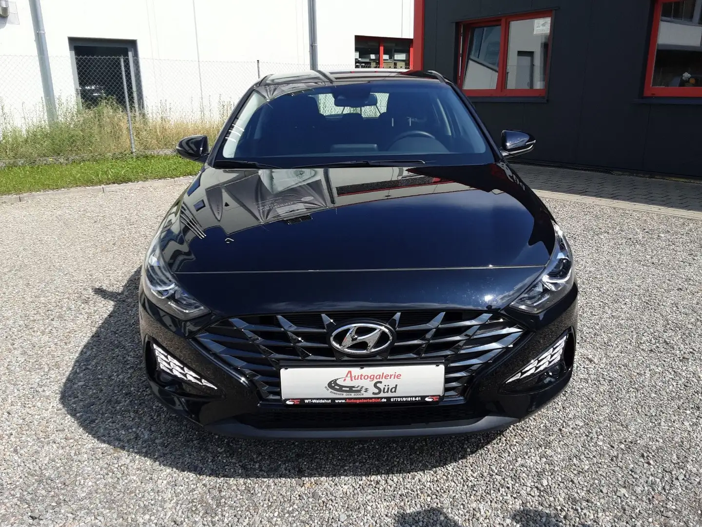 Hyundai i30 *SHZ*KAMERA* Schwarz - 2