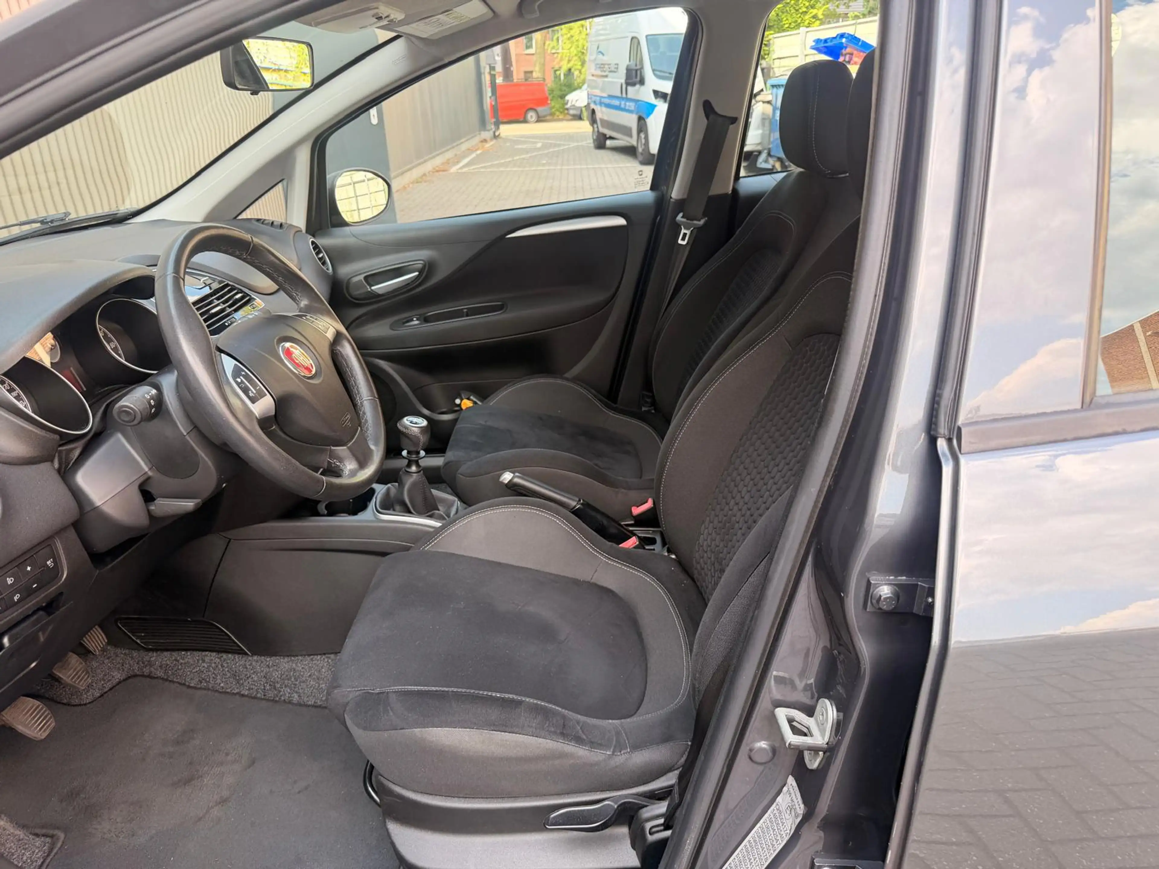 Fiat Punto Evo 0.9 TwinAir Lounge Airco|Centrale deurvegrendeling — photo 8