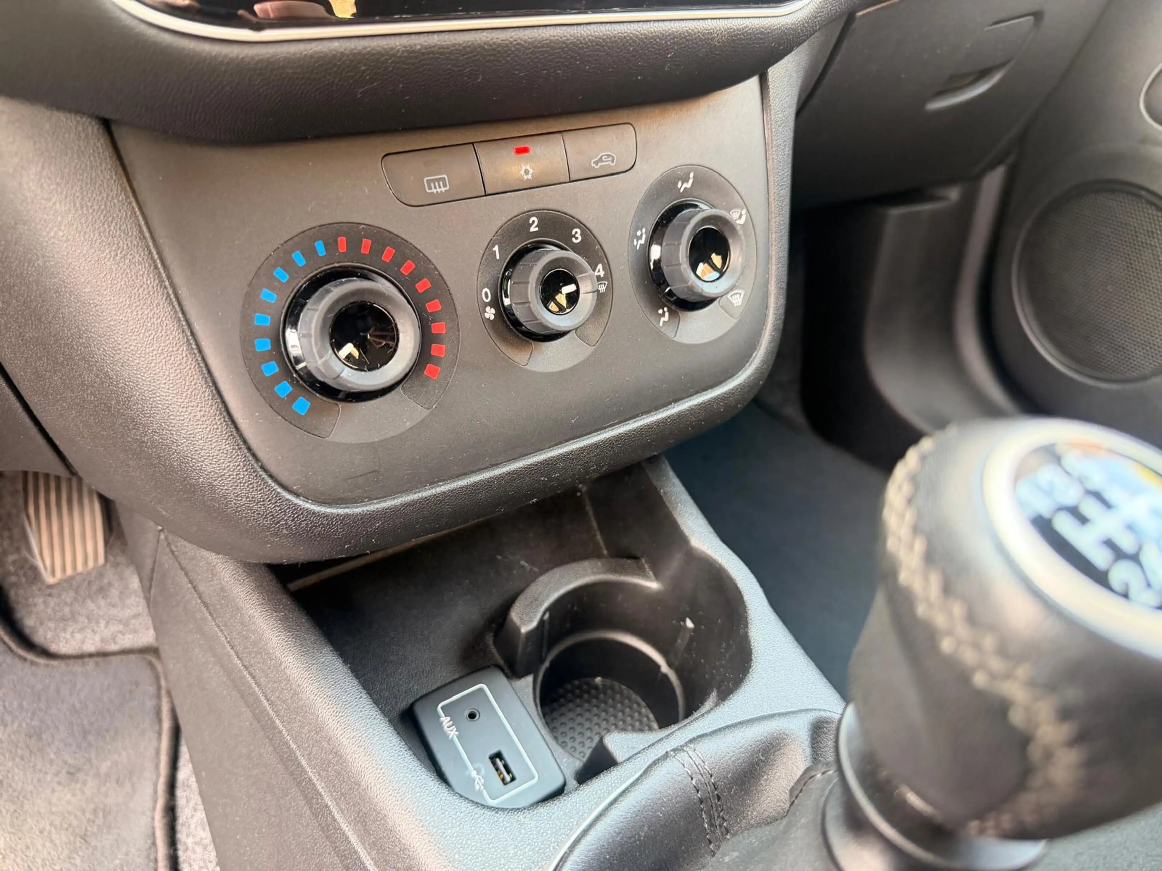 Fiat Punto Evo 0.9 TwinAir Lounge Airco|Centrale deurvegrendeling — photo 15