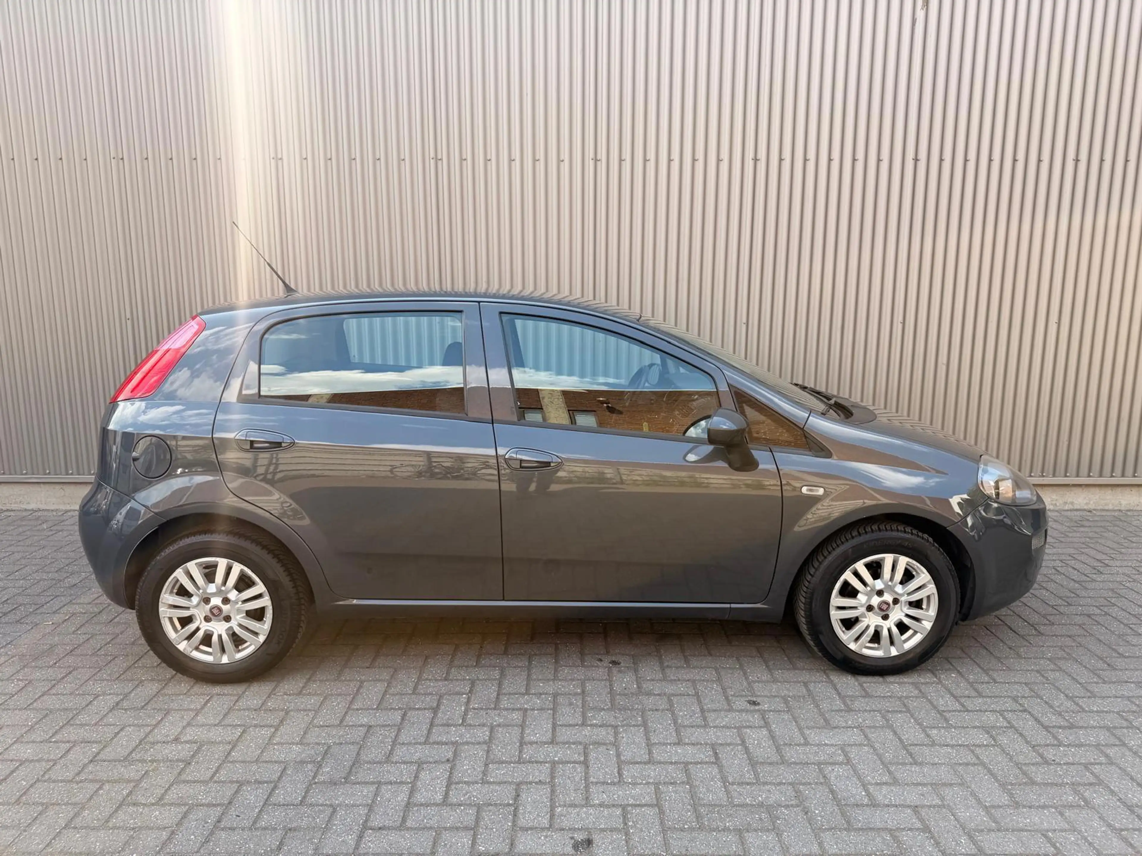 Fiat Punto Evo 0.9 TwinAir Lounge Airco|Centrale deurvegrendeling — photo 6