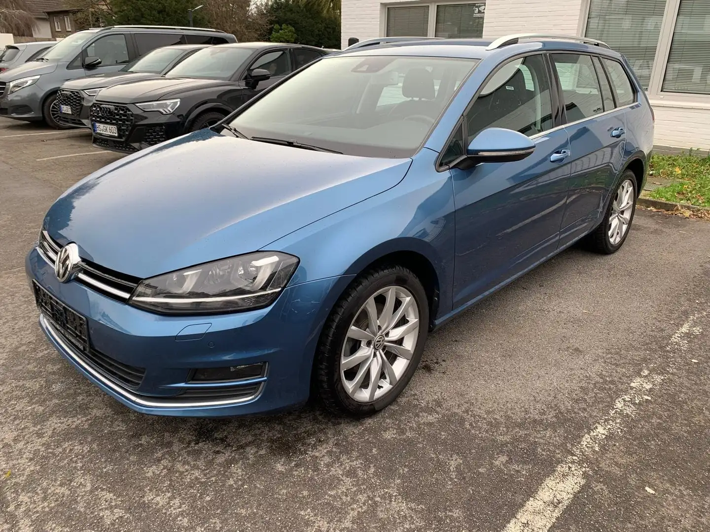 Volkswagen Golf Variant Highline BMT/AUT/8fach/1stHand Bleu - 2