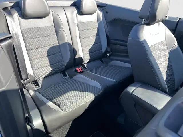 Volkswagen T-Roc view 15