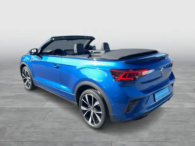 Volkswagen T-Roc view 3