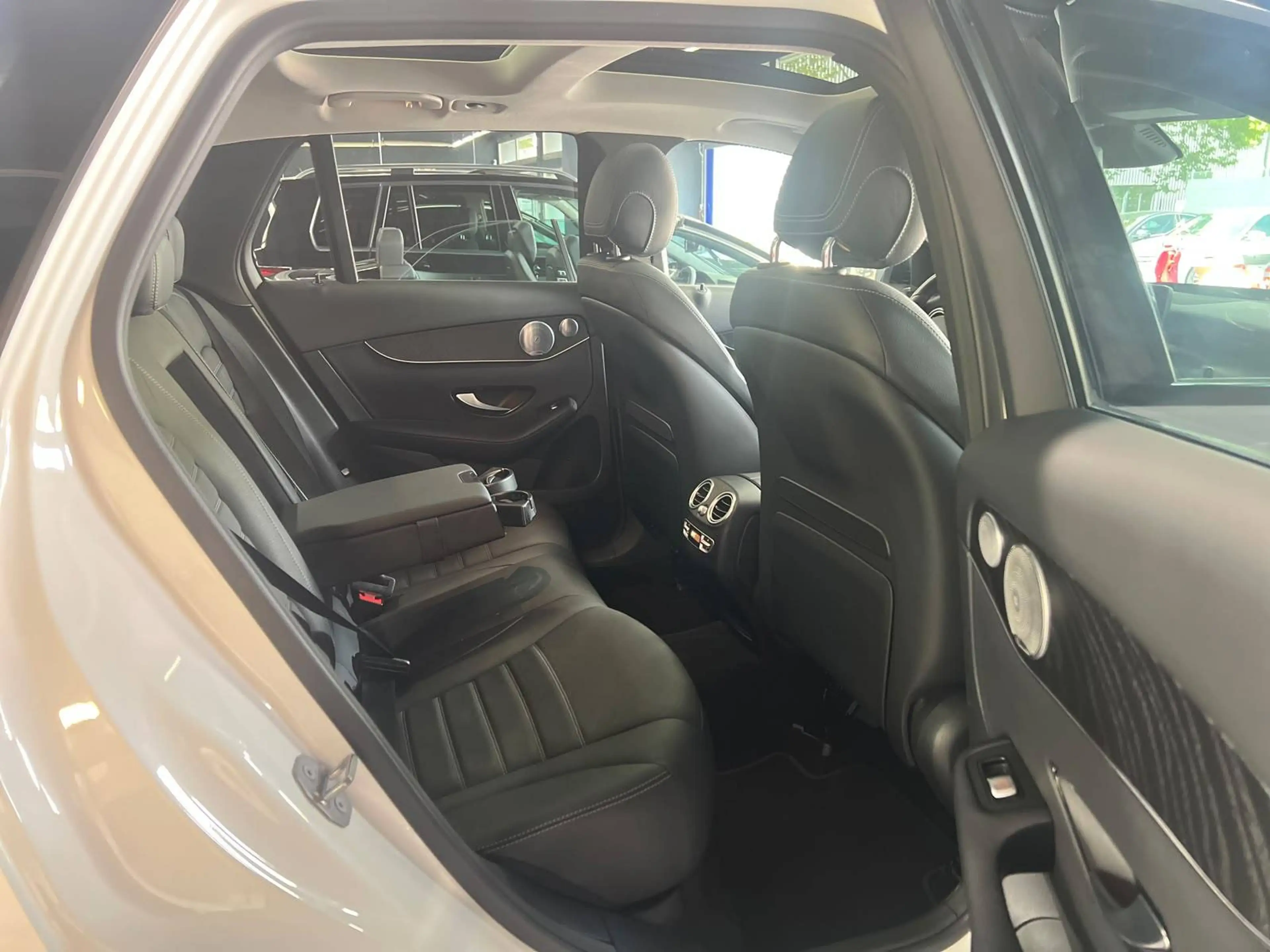 Mercedes-Benz GLC 250 GLC 250 4Matic Exclusive Night-Paket — photo 8