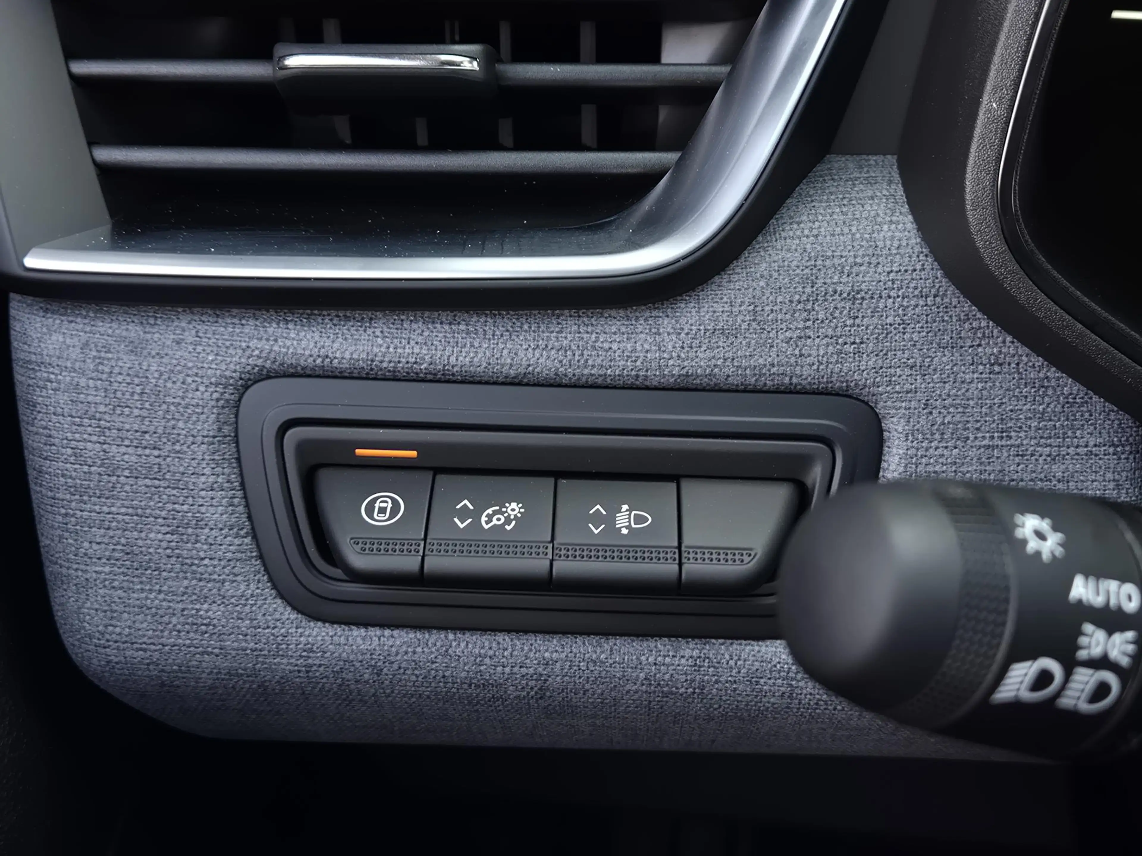 Mitsubishi Colt 1.6 HEV Intense | Uit voorraad leverbaar | AppleCa — photo 30