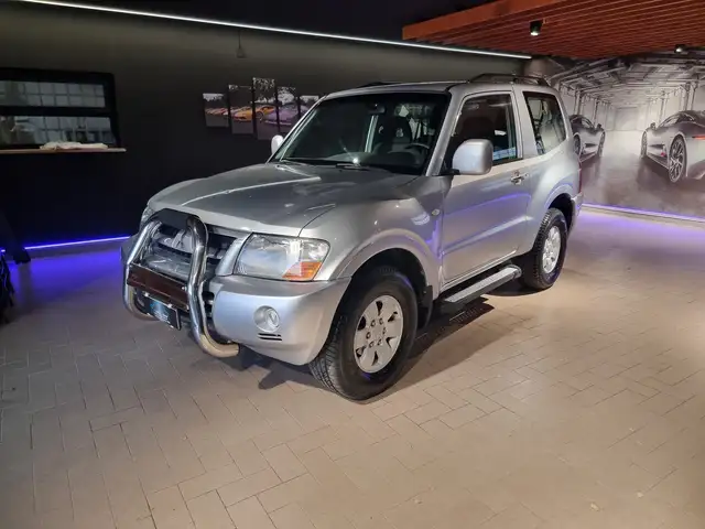 Mitsubishi Pajero 3p 2.5 tdi Invite 115cv
