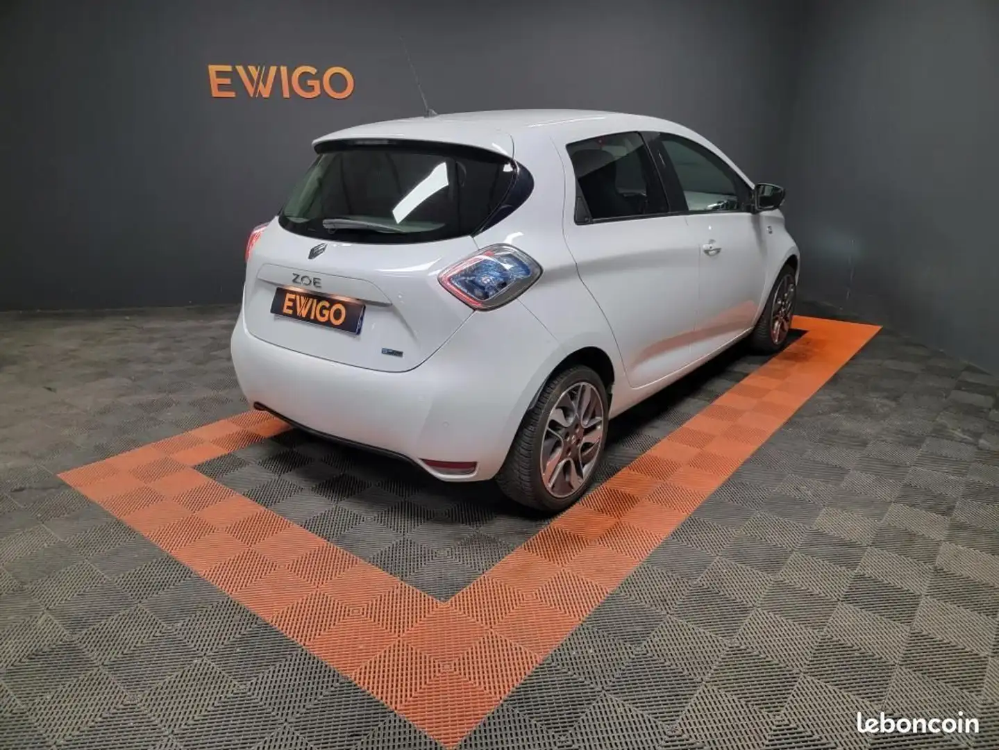Renault ZOE R90 ZE 90ch INTENS STAR WARS Blanc - 2