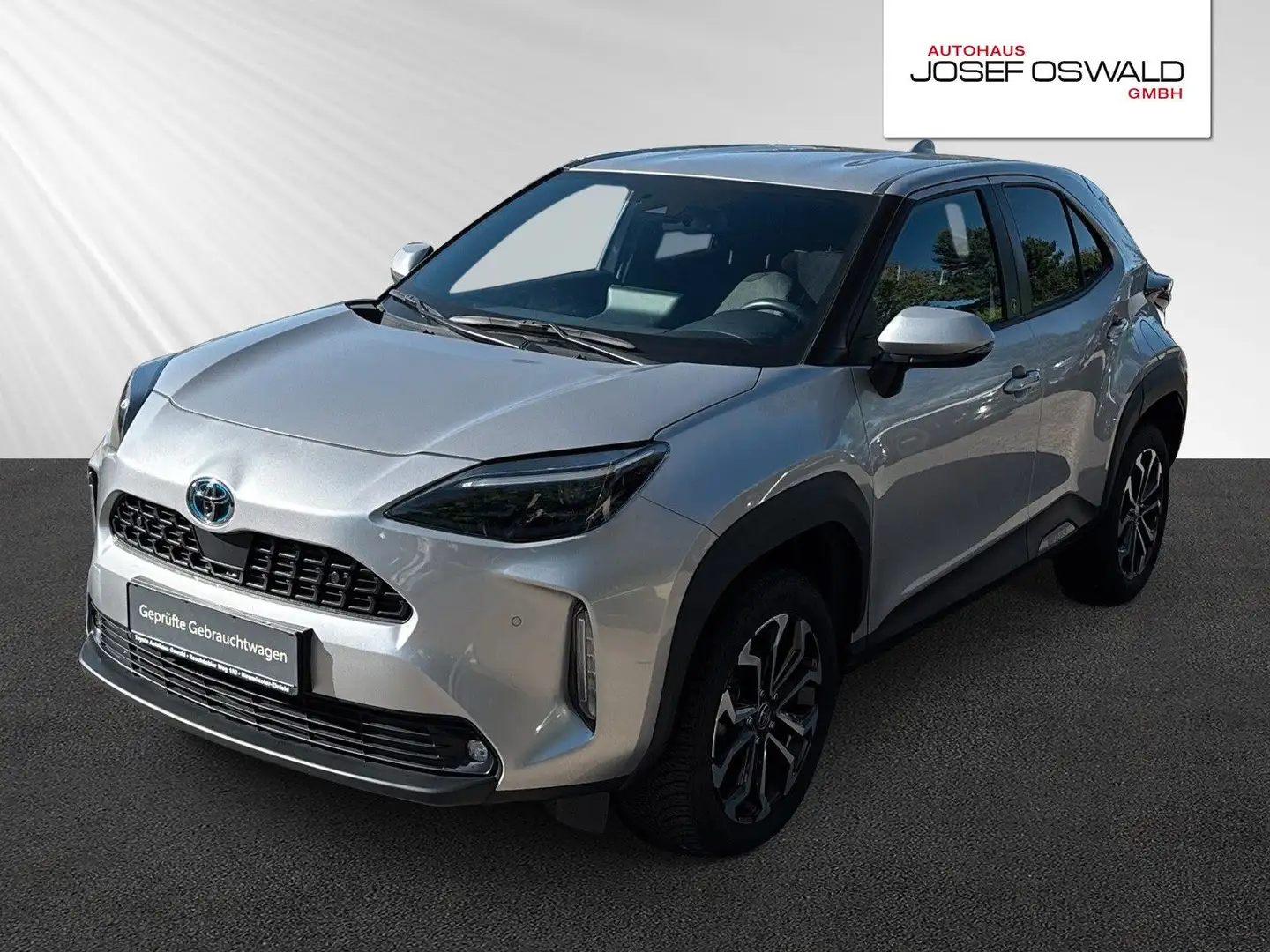 Toyota Yaris Cross Hybrid FWD Team Deutschland Silber - 1