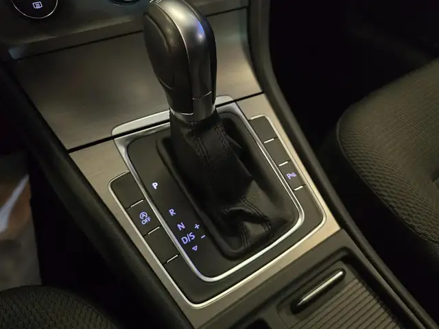 Volkswagen Golf view 7