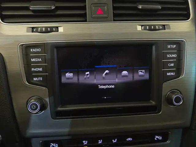 Volkswagen Golf view 21