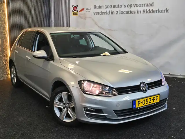 Volkswagen Golf view 9
