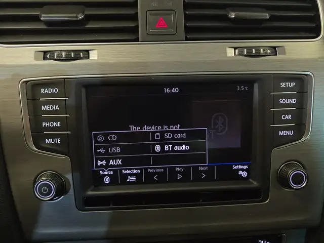 Volkswagen Golf view 20