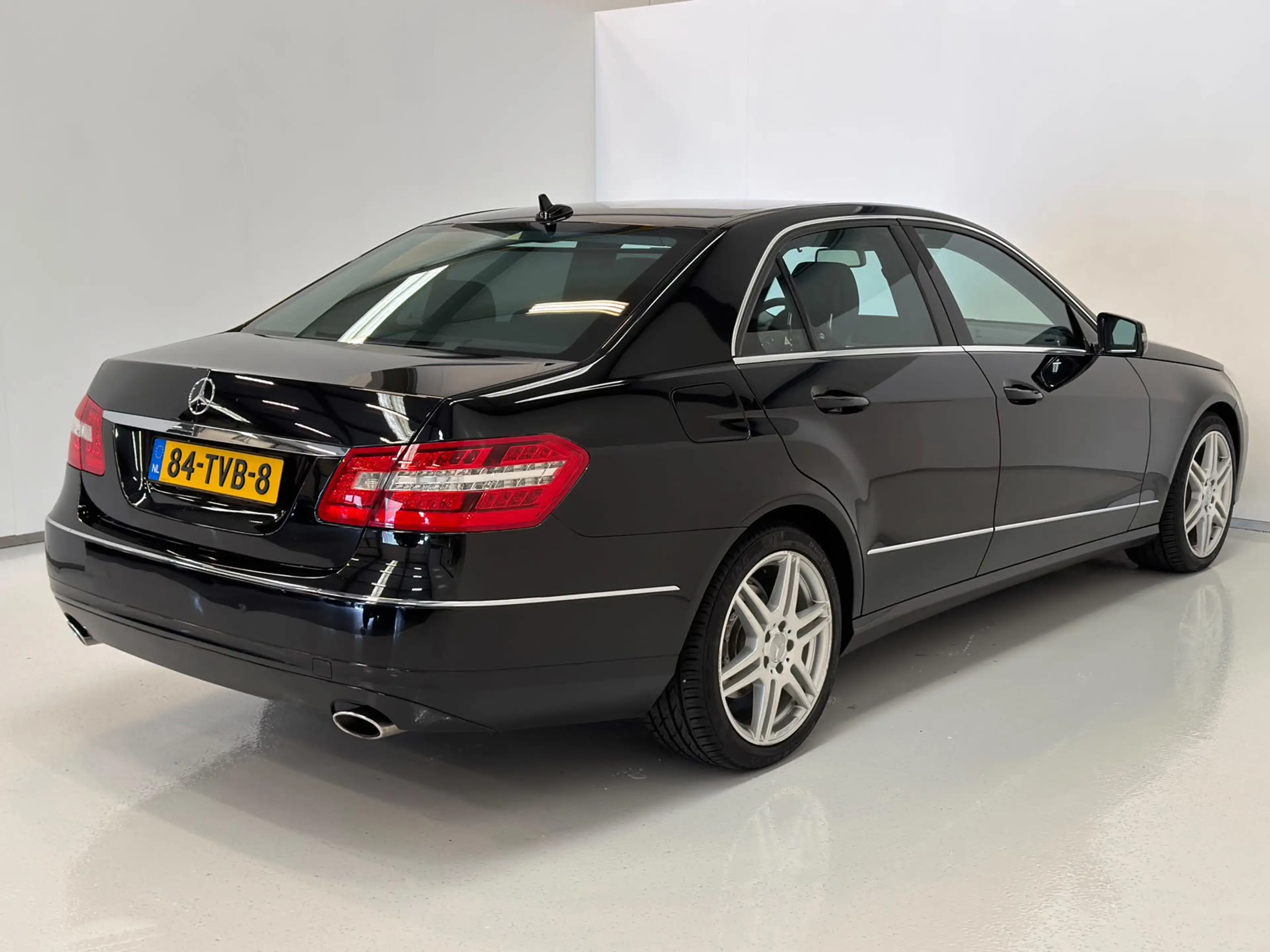 Mercedes-Benz E 350 CDI 4-Matic / AMG / Memory / Distronic / Standkach — photo 5