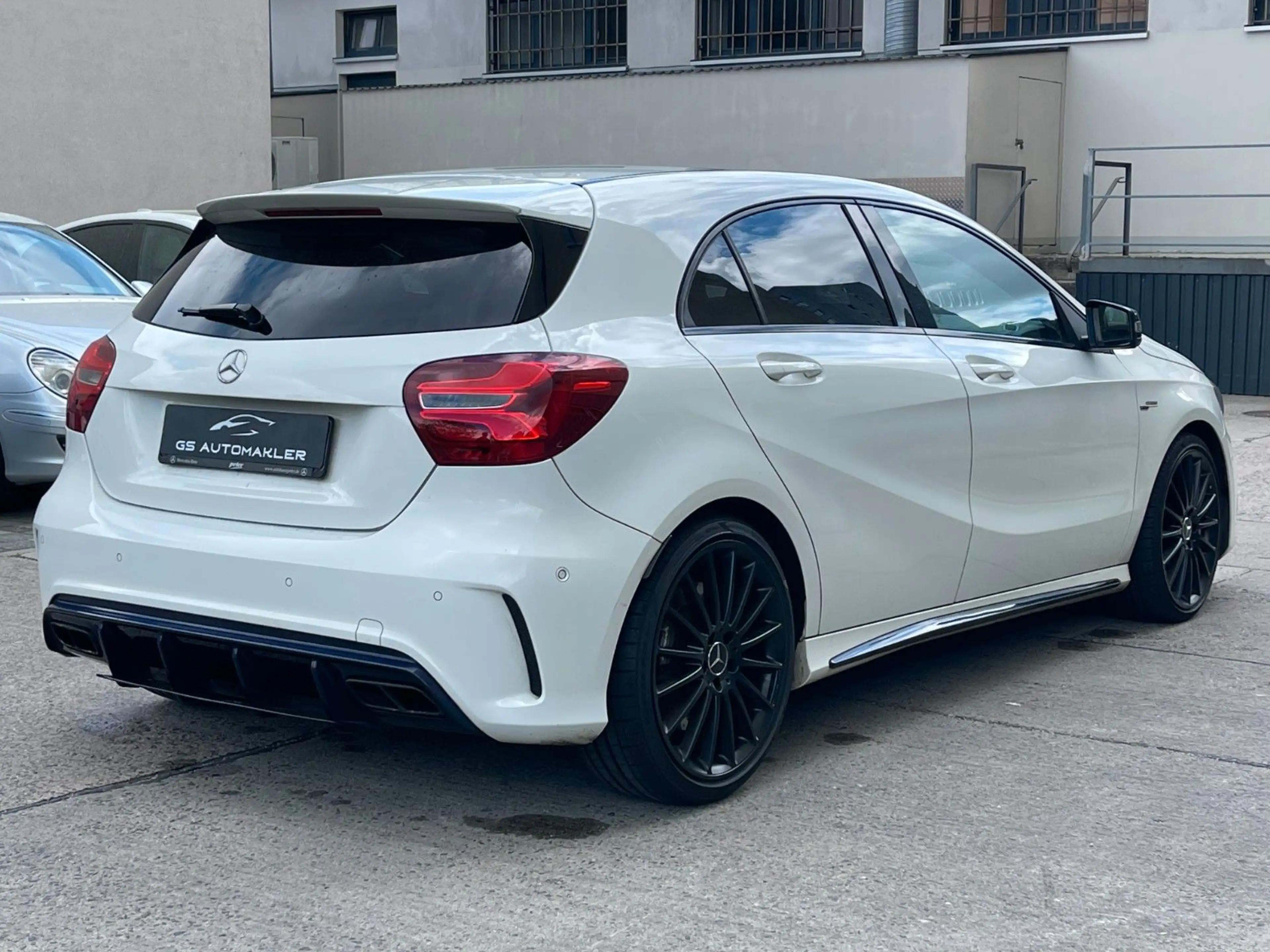 Mercedes-Benz A 45 AMG 4Matic Pano Performace AGA — photo 5