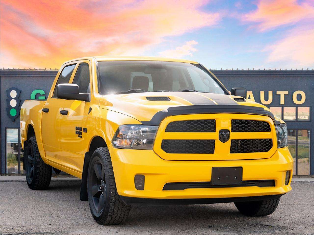 2019 RAM 1500 Express 4x4 Crew Cab Summer Special !