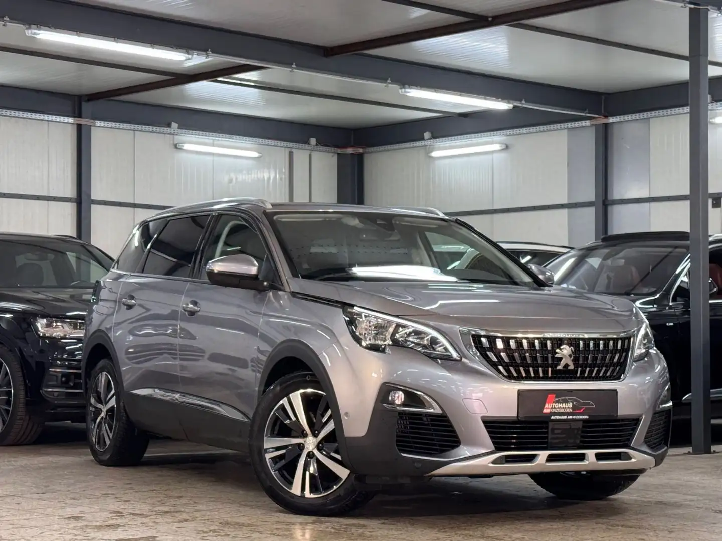 Peugeot 5008 Allure 7SITZ*ACC*360°*LANE*TOTW*LED*VIR*1.H Grau - 1