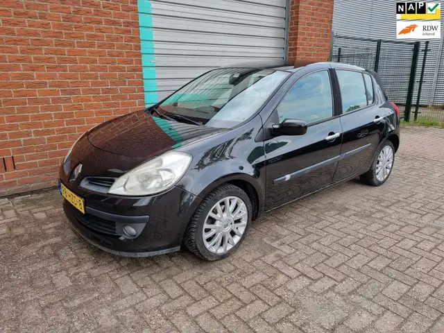 Renault Clio main image
