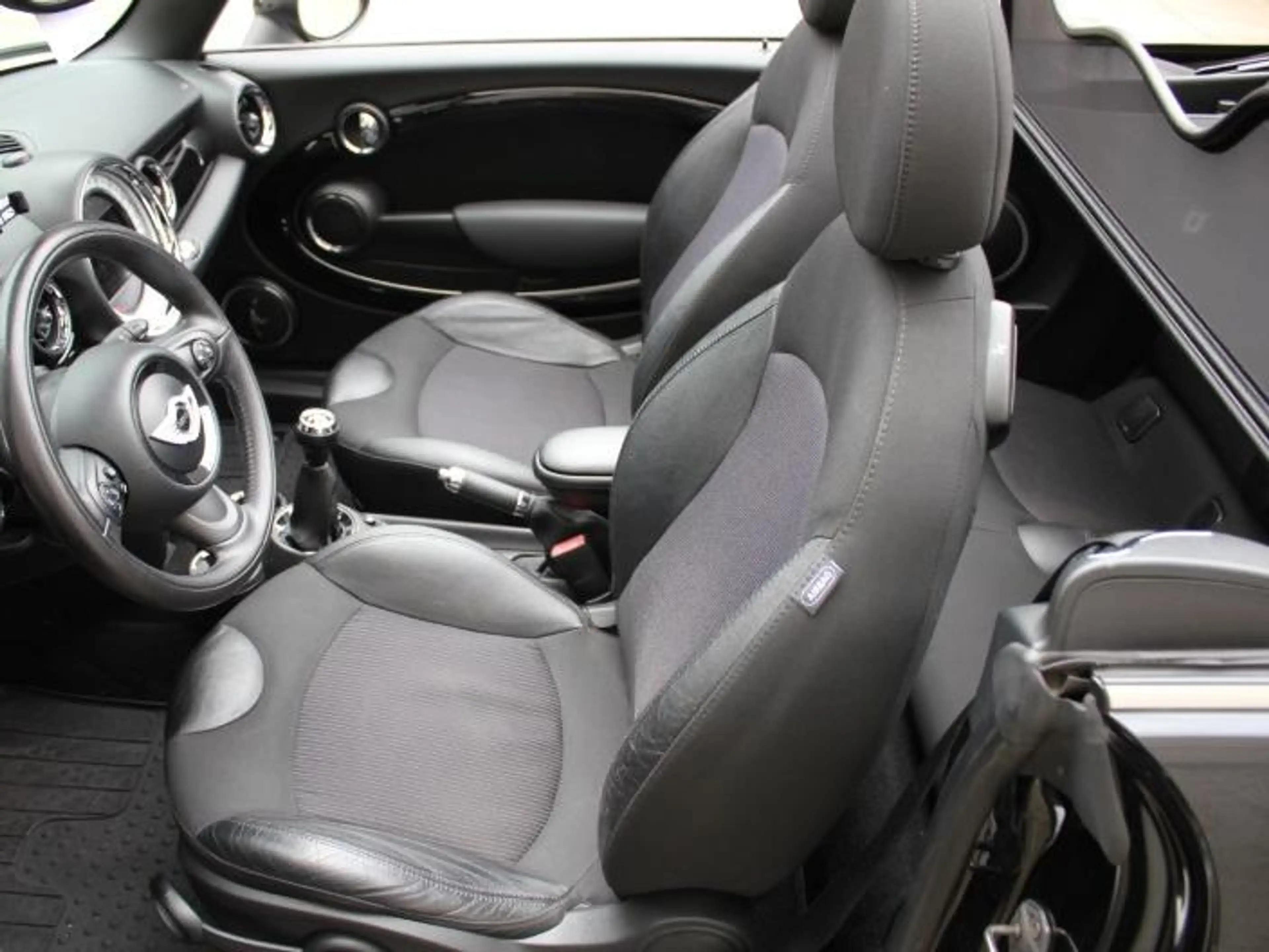 MINI Cooper Cabrio Mini Cabriolet 1.6i Cooper/navi/bluetooth — photo 10
