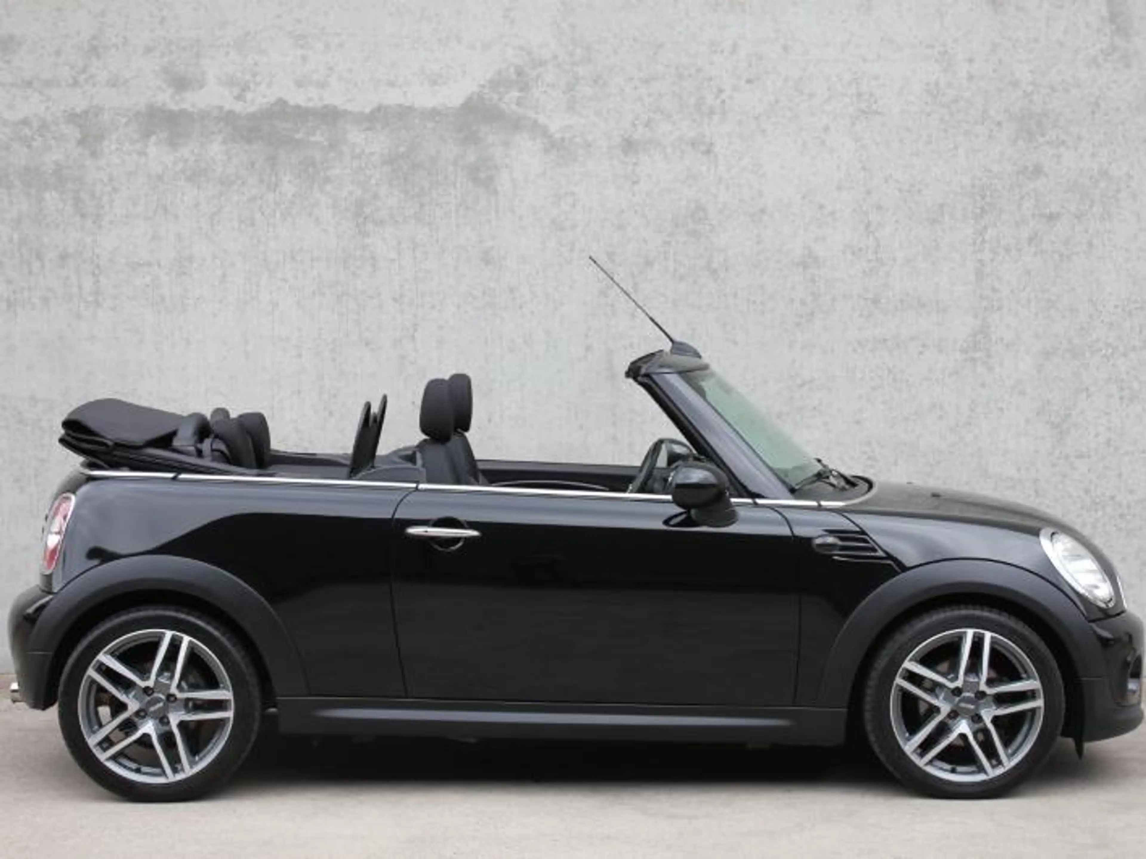 MINI Cooper Cabrio Mini Cabriolet 1.6i Cooper/navi/bluetooth — photo 5