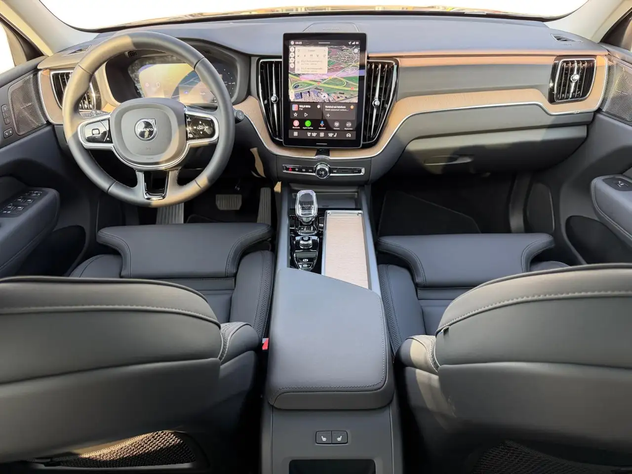 Volvo XC60 2026 — фото 12