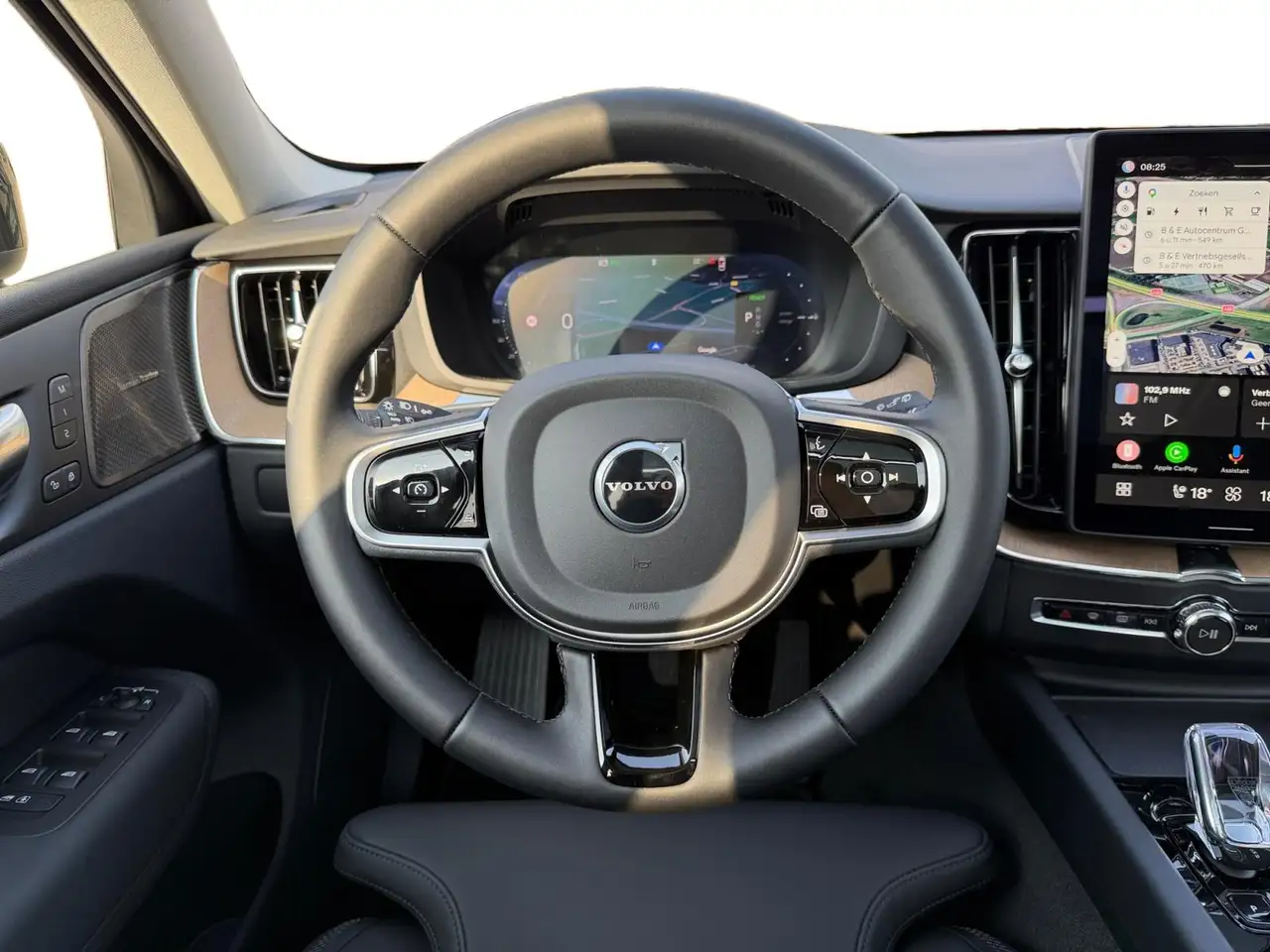 Volvo XC60 2026 — фото 13